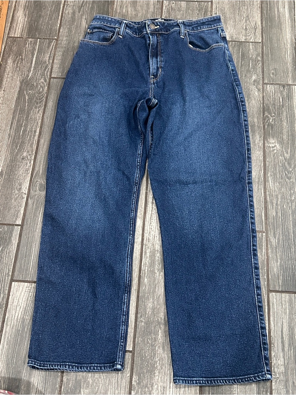 Hollister Men's Relaxed Dark Blue Denim Jeans